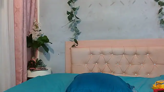 Halle_Bailey_