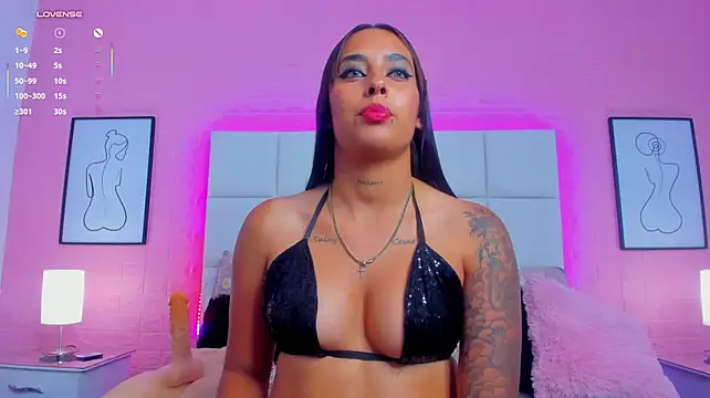 charlotte_kisss