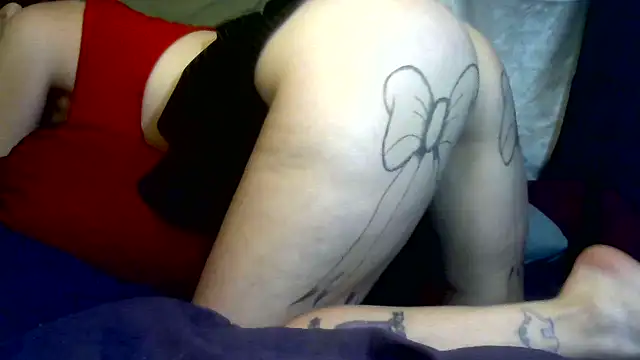 NaughtyIzzy4U