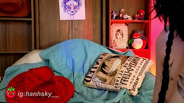 HannahSky_