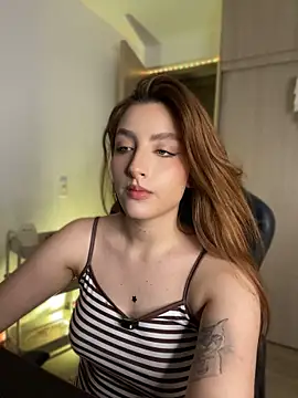 Anavi_ live cam on StripChat