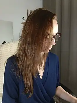 Eileen_Hart live cam on StripChat