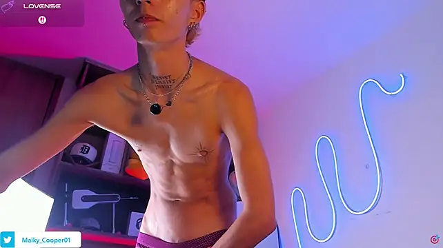 Maiky__Cooper01 live sex cam