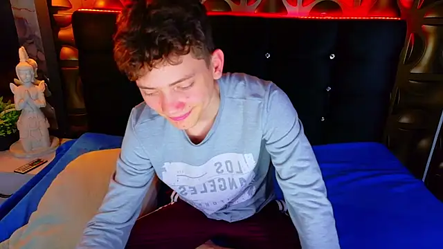 cruz_dante (M young) - Cum on your face