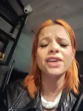 cataleya_16 (F young) - Oil tits in public