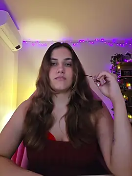 MiaRides19 live cam on StripChat
