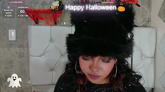 Devil_AliceXo live cam on StripChat