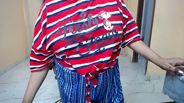 NAUGHTY_Niya