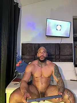 andrew_johnnson (M young) - Cum in my neighbor's yard