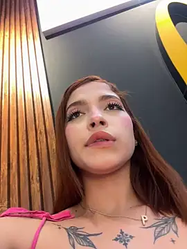 sophie_valenciaの配信中の画面
