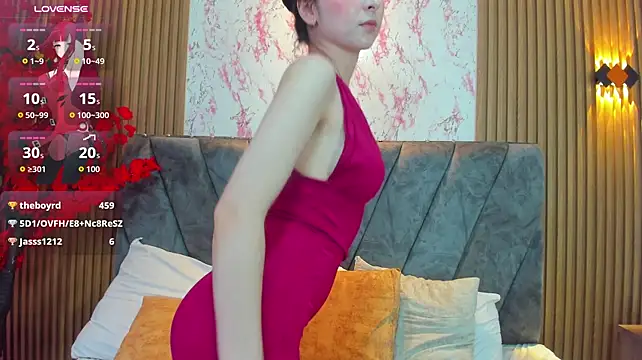 Ayla_min live cam on StripChat