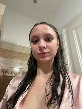kittyylunaa live cam