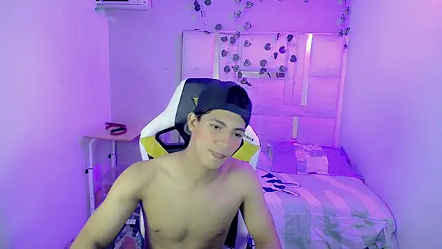 jero_stone live cam on StripChat