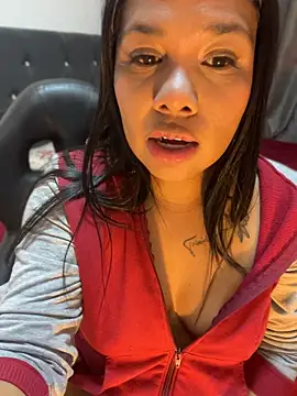 Rashell1_Queen live cam on StripChat