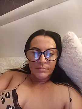 VelvetNaughty-Shem live cam on StripChat