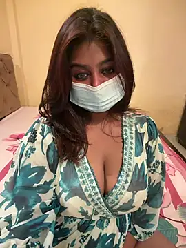 NaughtyZoya live cam on StripChat