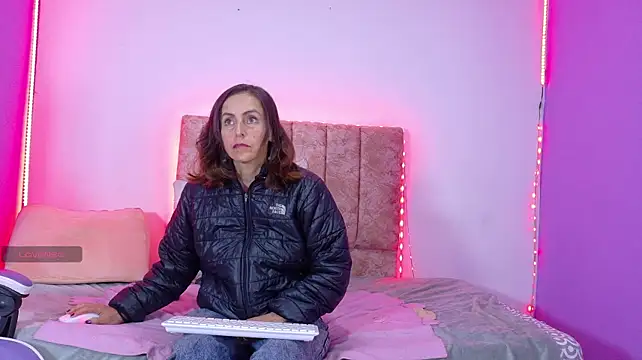 Ava_Raye