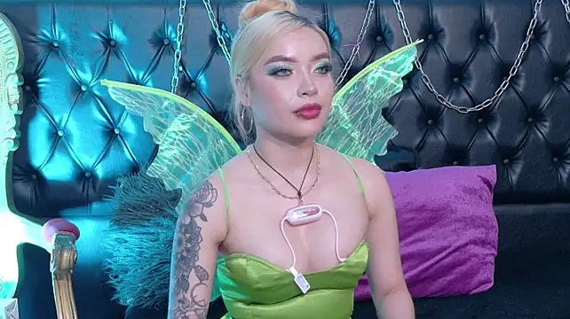 BellaRubio live cam on StripChat