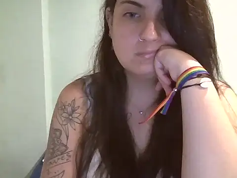 MissNayara live cam on StripChat