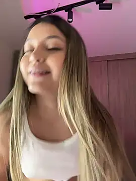 lunablossom_ live cam