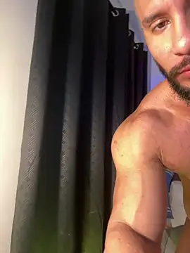 andrew_johnnson (M young) - Cum in my neighbor's yard