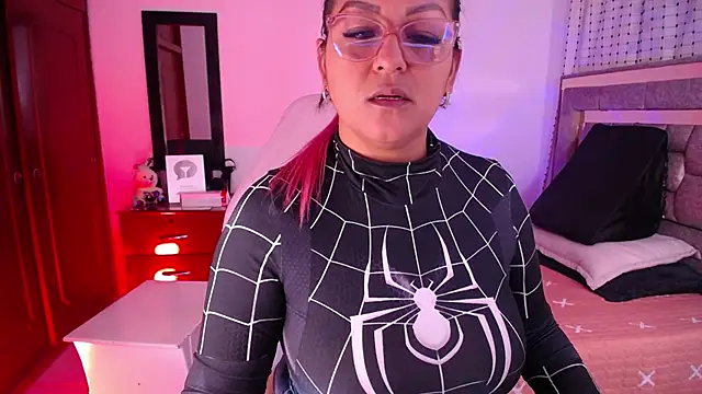 salomecastro_ (F milf) - help me get so wet