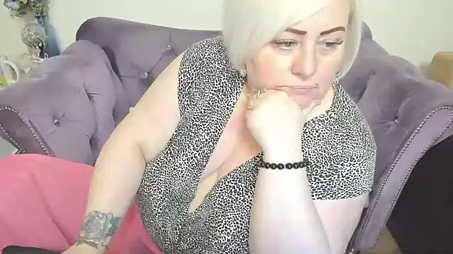 fashiona live cam on StripChat