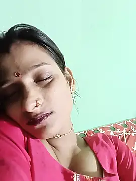 Hot-Nisha01