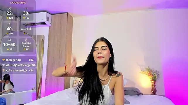 siiennaa_ live cam on StripChat