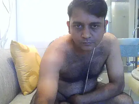 rarindam17 live cam on StripChat
