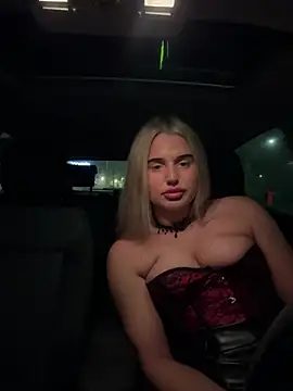 yourhornyslut