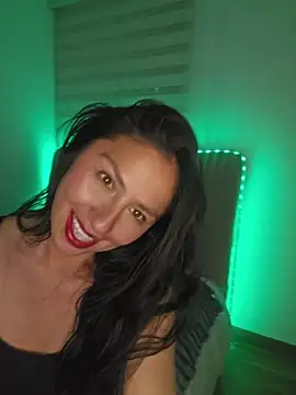 Scarrletfoxx_