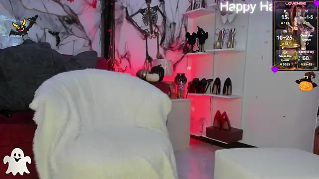LoverLauren2 live cam on StripChat