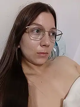 Arianna_Moss live cam on StripChat