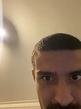 Ivis1999 live cam on StripChat