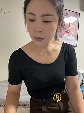 YaoYao8888 live cam on StripChat