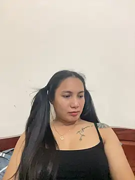 -Lyny- live cam on StripChat