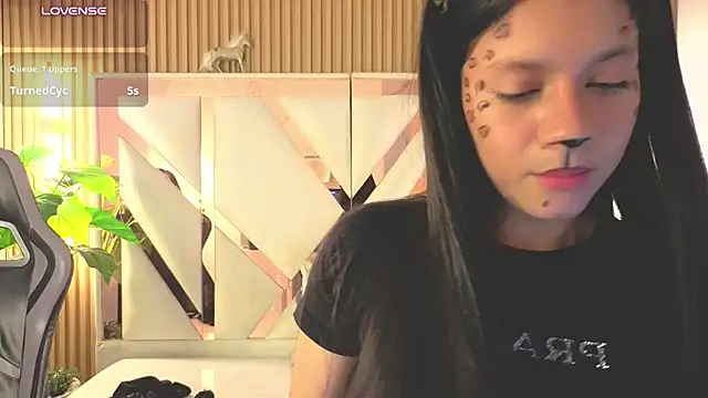 RaeDoll_t