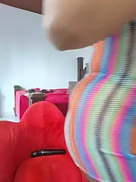 Ruvi_Queen live cam on StripChat