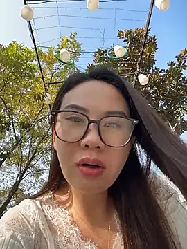 yioyio-666 stripchat