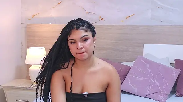 MelodyAlvarez live cam on StripChat