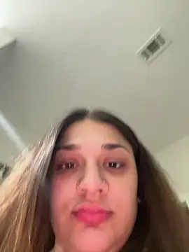 treasurebabii live cam on StripChat