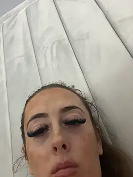 BrunetteBarbieXx_