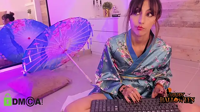 candy_summer28 live cam on StripChat