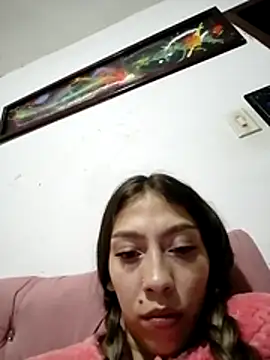 Nikolucifer live cam on StripChat