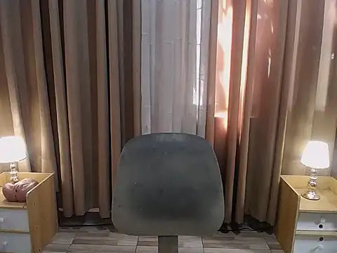 AshantTsiBigCock live cam on StripChat