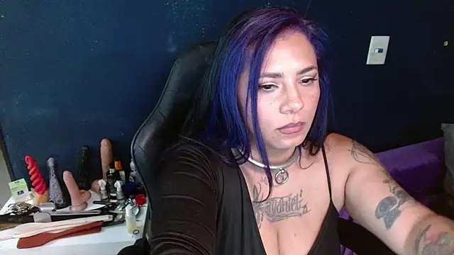 Alexa_Slavehot777