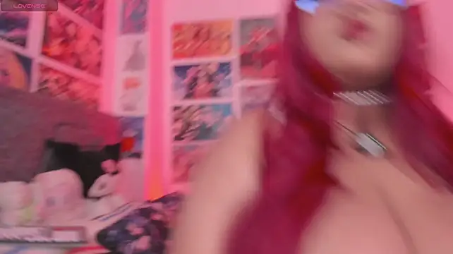 MissCurvyTop