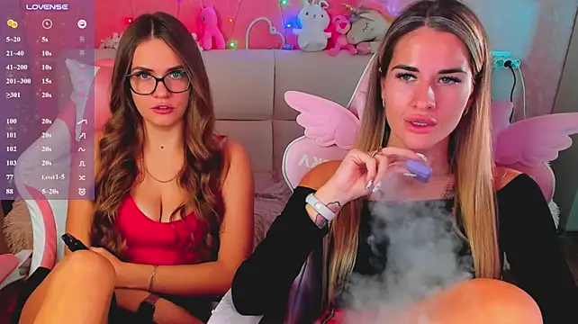 hotty_girls_here