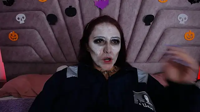 Jessica_Kraftt live cam on Stripchat